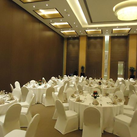 Отель Erbil Rotana Экстерьер фото